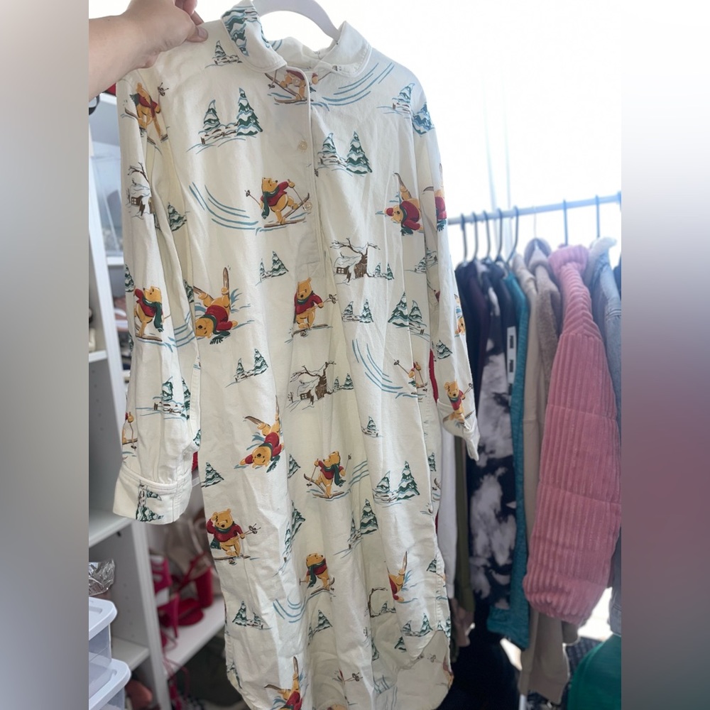 VINTAGE WINNIE THE POOH CHRISTMAS GOWN